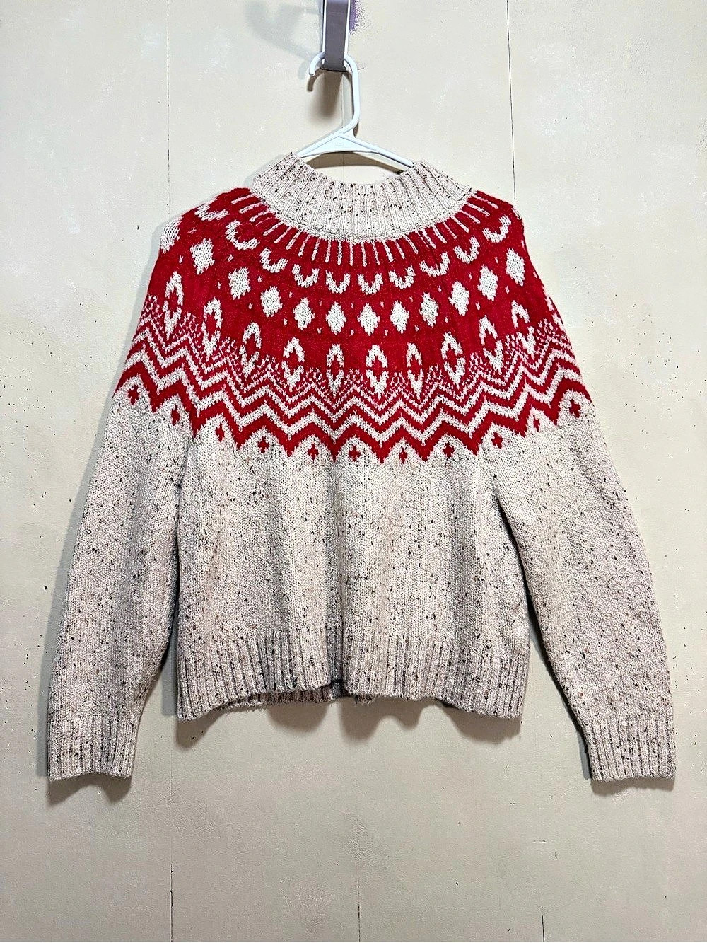 Old Navy x Altuzarra Fair Isle Mock-Neck Sweater Beige & Red Sz M